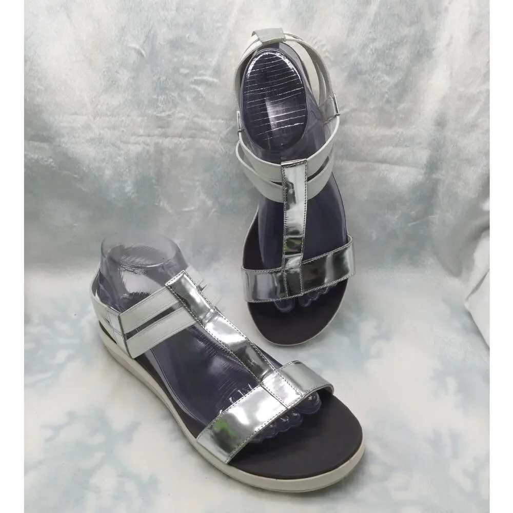 Tommy Bahama Relaxology Illana Sandals Silver 9B